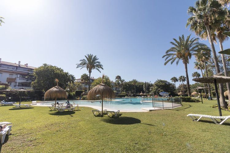 Apartment | Resale in Nueva Andalucía - Development photo 1