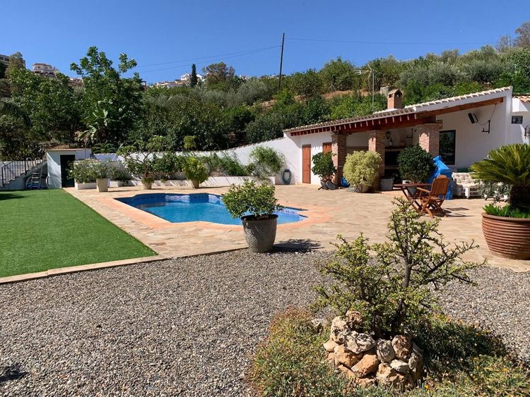 House | Resale in Alora in Alora, Costa del Sol - Photo 3