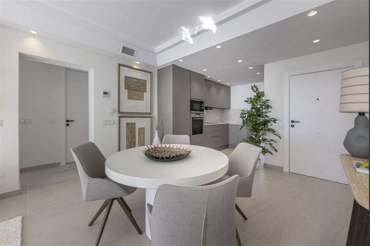 Apartment | Resale in Costalita in Costalita, Costa del Sol - Photo 3