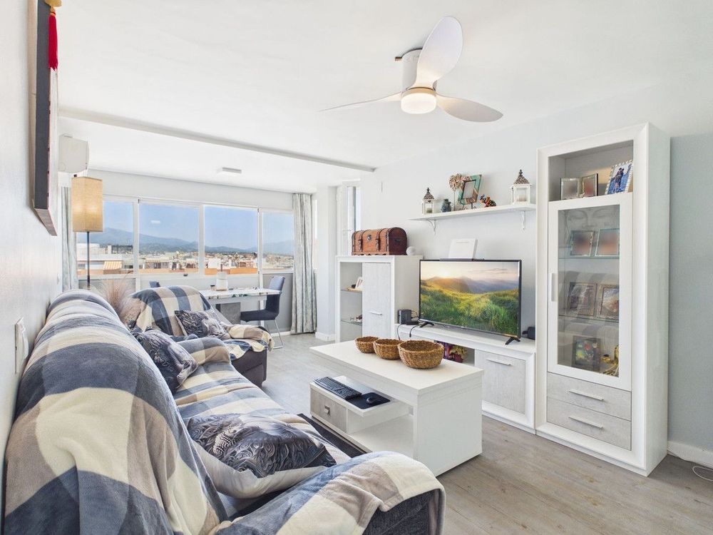 Apartment | Resale in Estepona in Estepona, Costa del Sol - Main property photo