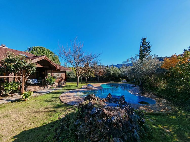 House | Resale in Ojén in Ojén, Costa del Sol - Photo 2