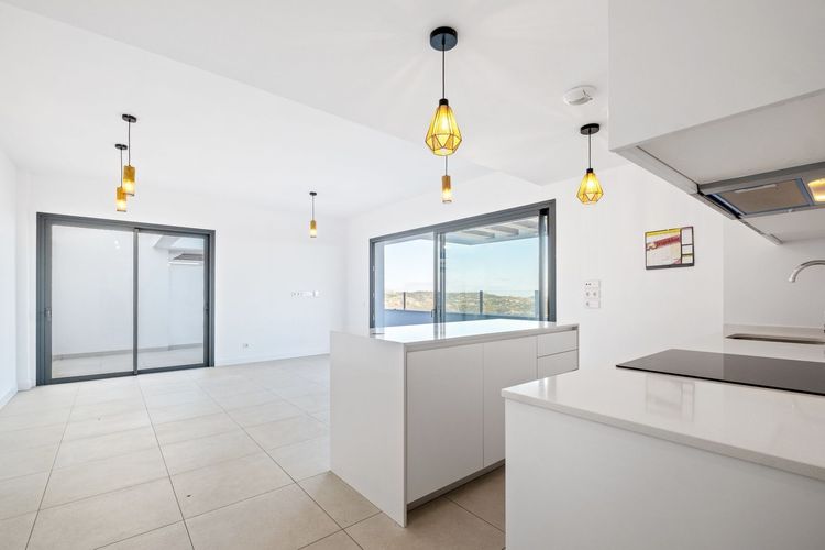 Penthouse | Resale in Calanova Golf in Calanova Golf, Costa del Sol - Photo 5