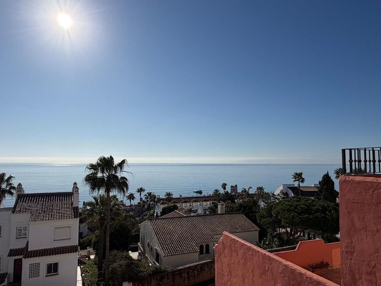 Penthouse | Resale in Casares Playa - Development photo 1
