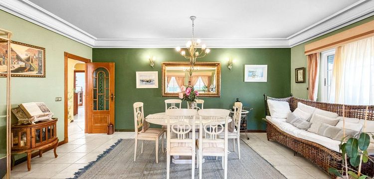 House | Resale in Torrevieja in Torrevieja, Costa Blanca - Photo 4