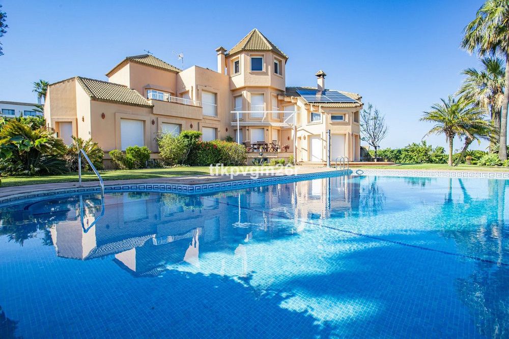 House | Resale in La Alcaidesa in La Alcaidesa, Costa del Sol - Main property photo
