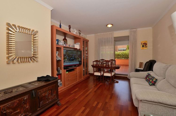 Apartment | Resale in Torremolinos in Torremolinos Others, Costa del Sol - Photo 5
