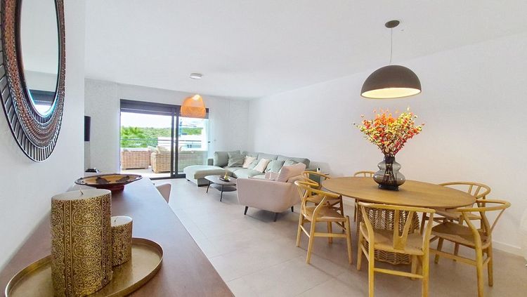 Apartment | Resale in Casares in Casares Others, Costa del Sol - Photo 5