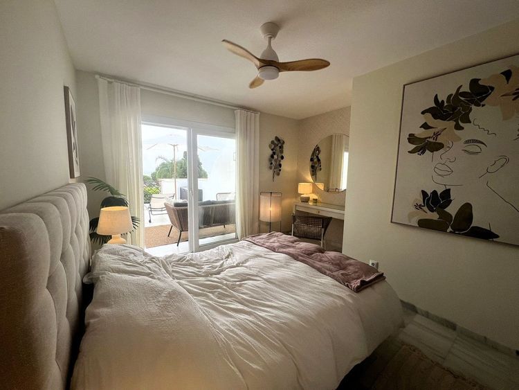 Apartment | Resale in El Paraiso in El Paraiso, Costa del Sol - Photo 5