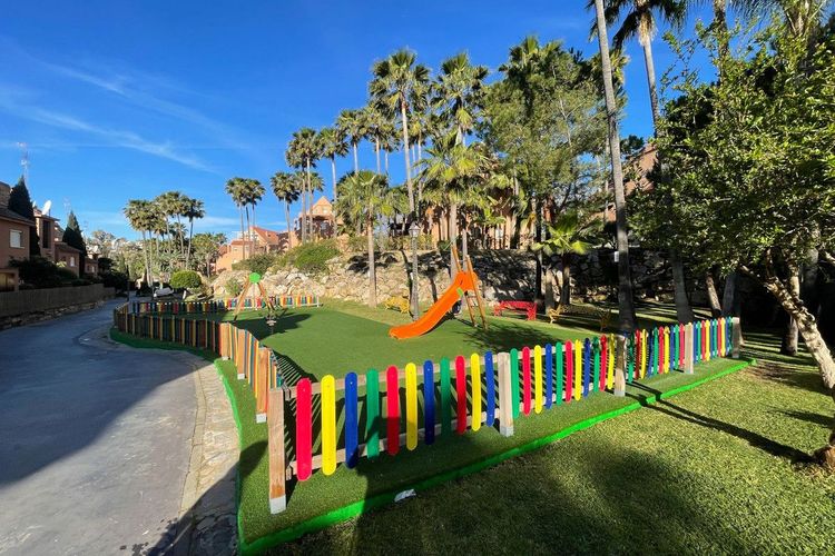 Apartment | Resale in Casares Playa in Casares Playa, Costa del Sol - Photo 4