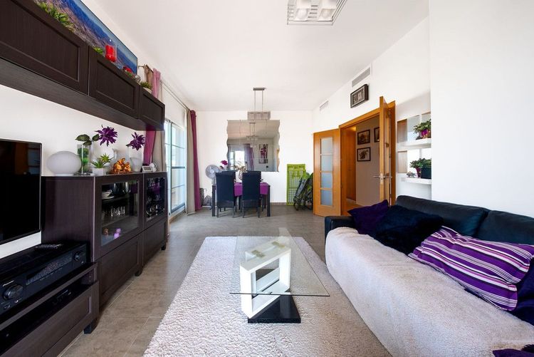 Penthouse | Resale in Estepona in Estepona, Costa del Sol - Photo 2