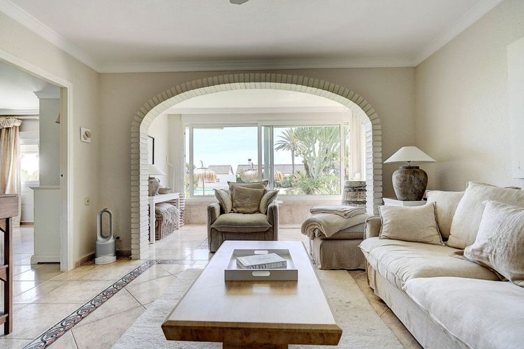 Apartment | Resale in La Cala de Mijas in La Cala de Mijas, Costa del Sol - Photo 3