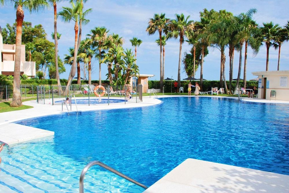 Apartment | Resale in Estepona in Estepona, Costa del Sol - Main property photo