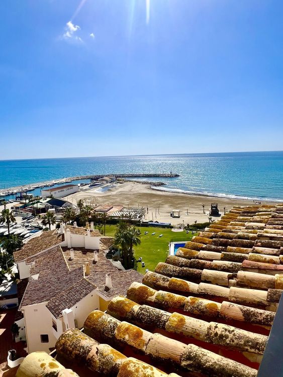 Apartment | Resale in Puerto de Cabopino in Puerto de Cabopino, Artola - Cabopino, Costa del Sol - Photo 2