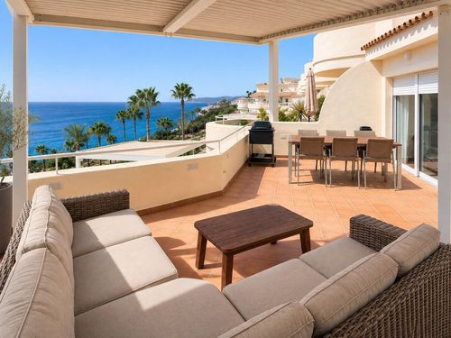 Penthouse | Resale in Estepona — Estepona, Costa del Sol