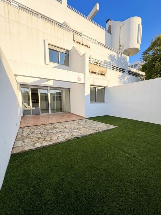 Apartment | Resale in La Cala de Mijas in La Cala de Mijas, Costa del Sol - Photo 3