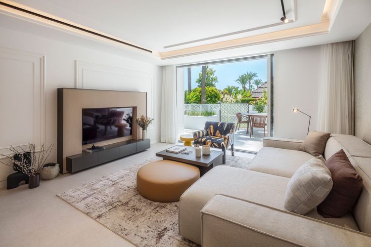 Apartment | Resale in The Golden Mile - Development photo 1