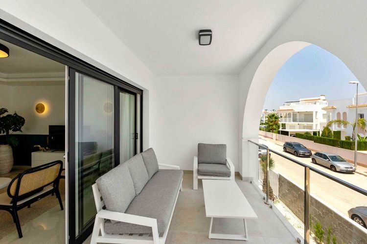 Penthouse | Resale in Dona Pepa in Dona Pepa, Costa Blanca - Photo 2