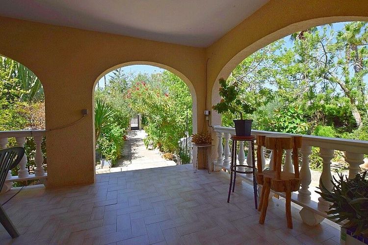House | Resale in Villamartin in Villamartin, Costa Blanca - Photo 4