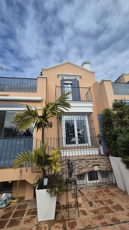 House | Resale in Marbella - Development photo 1