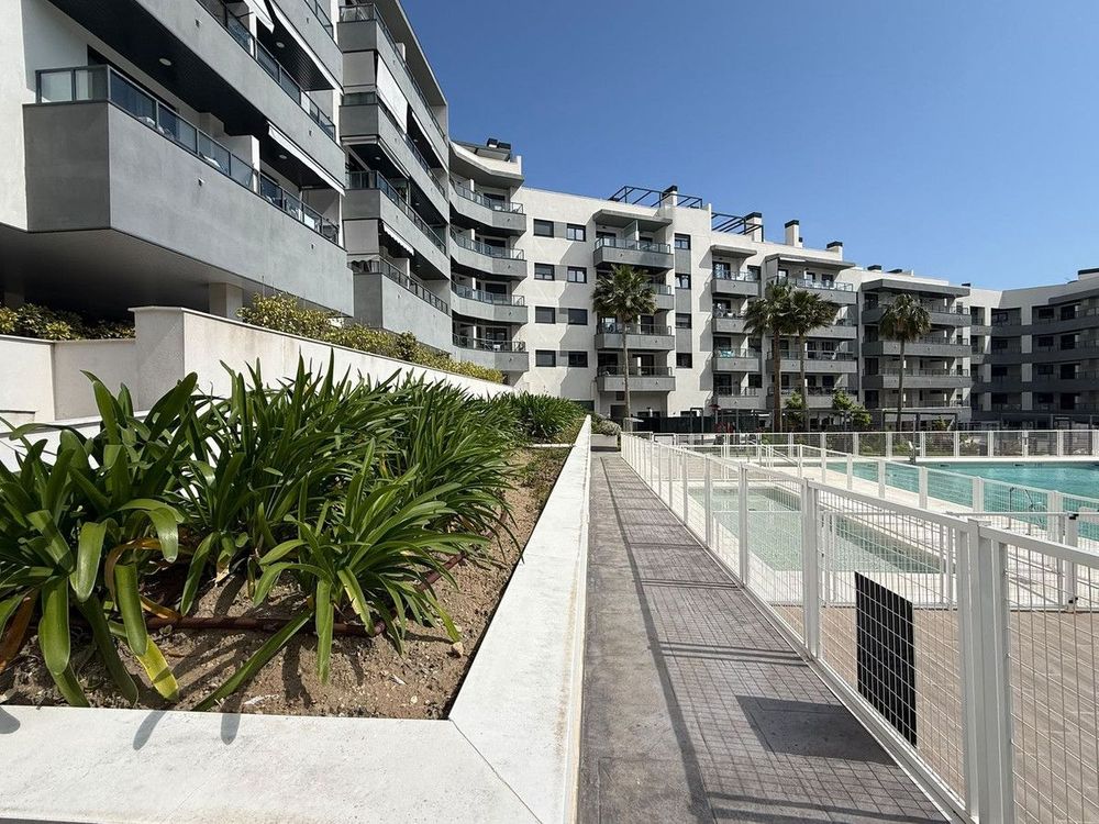Apartment | Resale in Las Lagunas in Las Lagunas, Costa del Sol - Main property photo