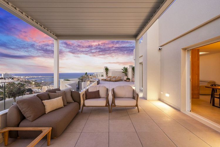 Penthouse | Resale in Benalmadena Costa in Benalmadena Costa, Costa del Sol - Photo 3