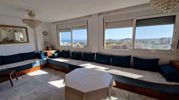House | Resale in Arroyo de la Miel in Arroyo de la Miel, Costa del Sol - Photo 3