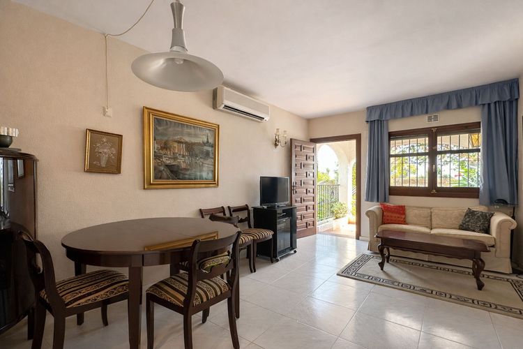 House | Resale in Benalmadena in Benalmadena Others, Costa del Sol - Photo 4