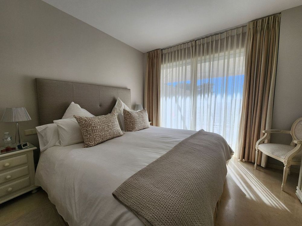 Apartment | Resale in Estepona in Estepona, Costa del Sol - Main property photo