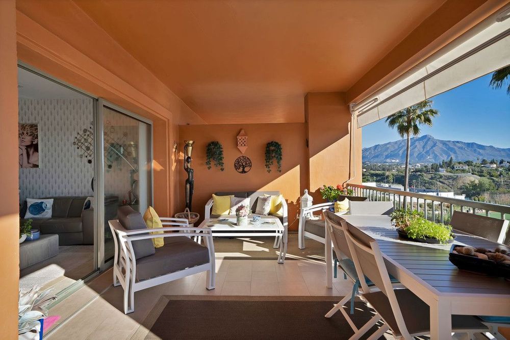 Apartment | Resale in Atalaya in Atalaya, Costa del Sol - Main property photo