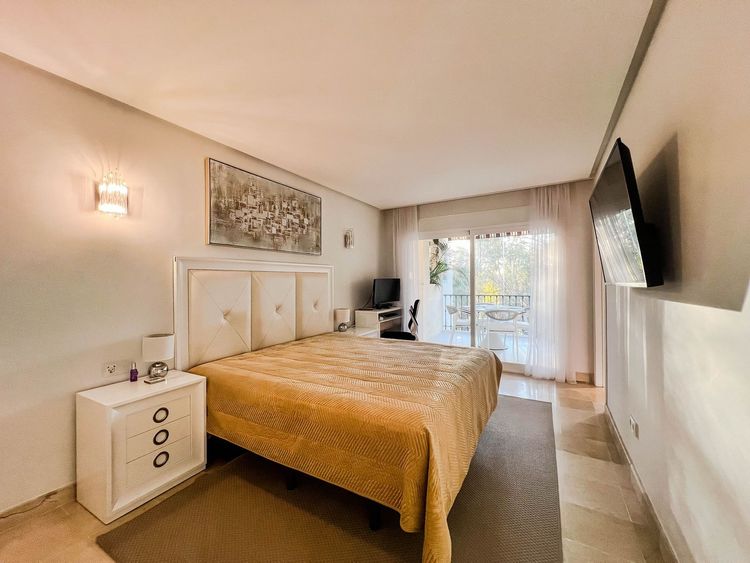 Apartment | Resale in Atalaya in Atalaya, Costa del Sol - Photo 3