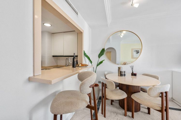 Apartment | Resale in Puerto Banús in Puerto Banús, Costa del Sol - Photo 5