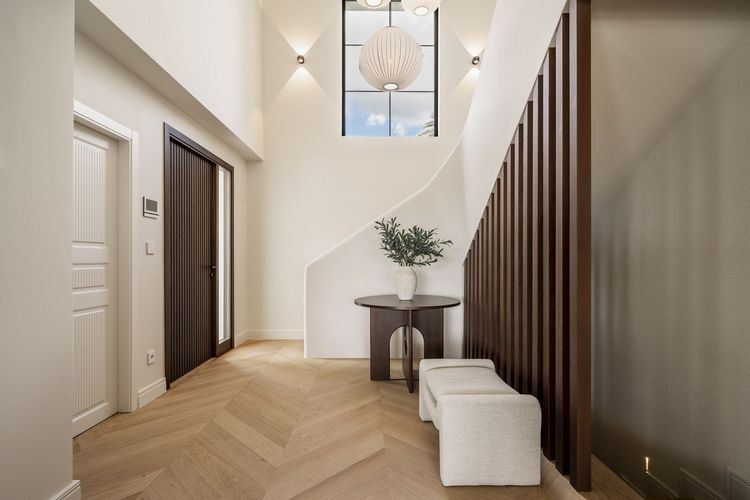 House | Resale in Nueva Andalucía in Nueva Andalucía Others, Costa del Sol - Photo 4