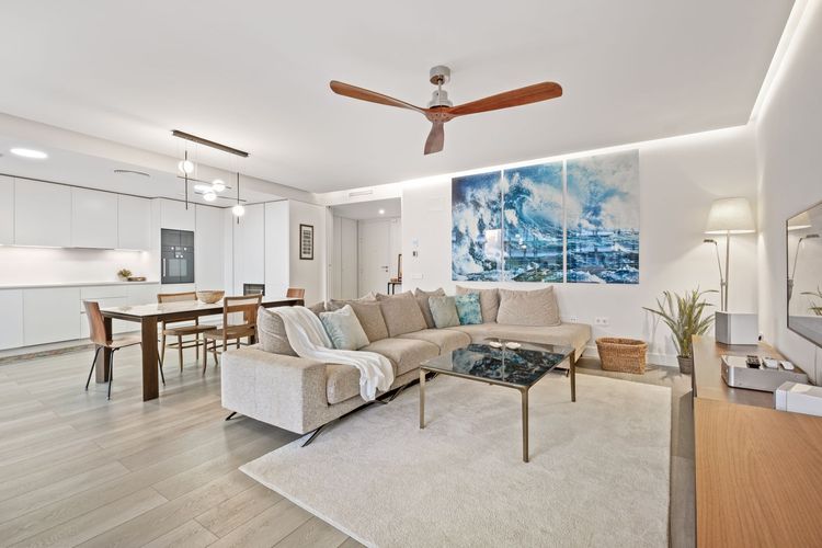 Apartment | Resale in Estepona in Estepona, Costa del Sol - Photo 4