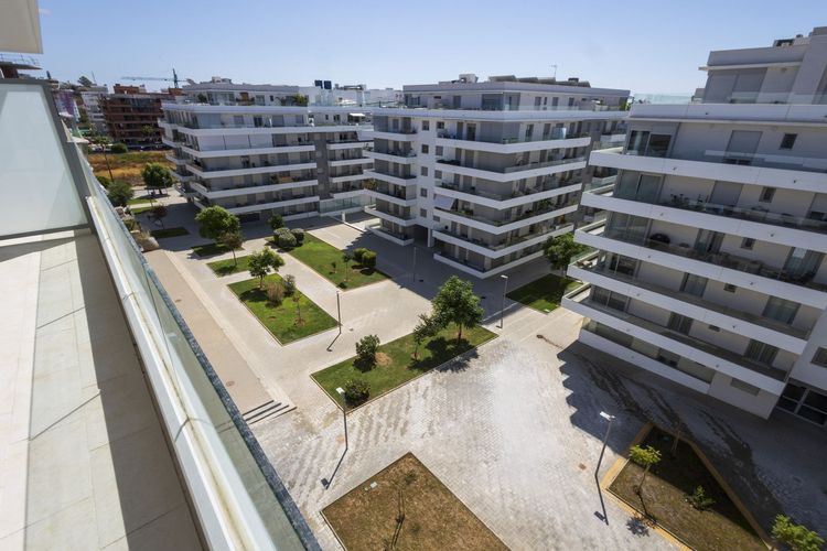 Apartment | Resale in Nueva Andalucía in Nueva Andalucía Others, Costa del Sol - Photo 5