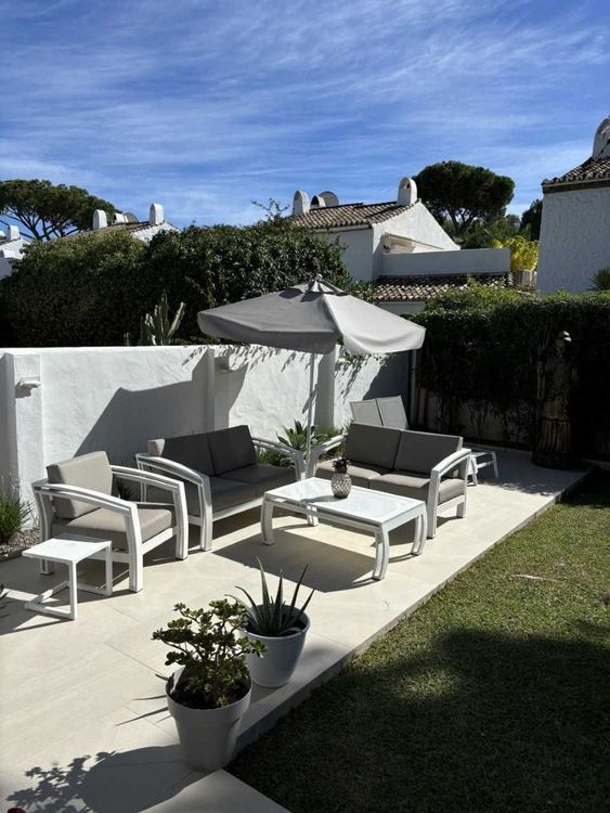 House | Resale in Benamara in Benamara, Costa del Sol - Photo 5