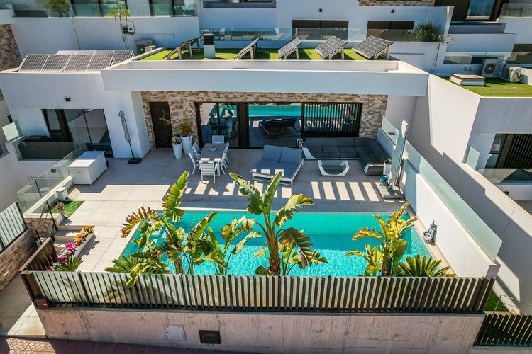 House | Resale in Rojales in Rojales, Rosales / Quesada, Costa Blanca - Photo 3
