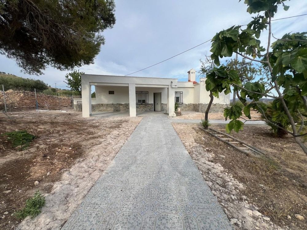 House | Resale in La Solana - Property photo 1
