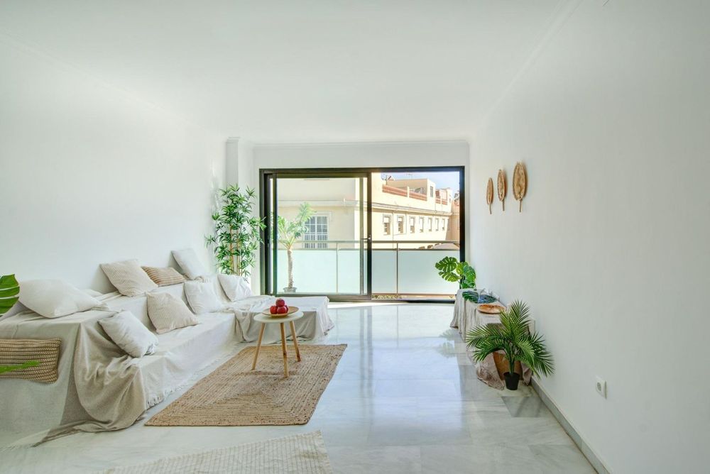 Apartment | Resale in Las Lagunas in Las Lagunas, Costa del Sol - Main property photo