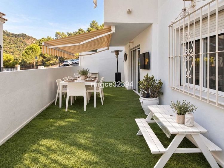 Apartment | Resale in Benahavís in Benahavís Others, Costa del Sol - Photo 3