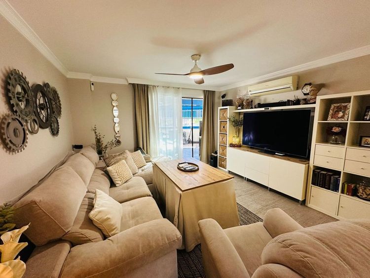 Apartment | Resale in Fuengirola in Fuengirola Others, Costa del Sol - Photo 3