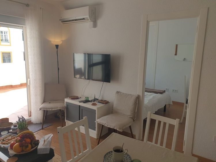Apartment | Resale in Torremuelle in Torremuelle, Costa del Sol - Photo 5