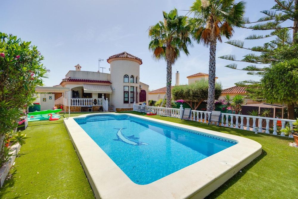 House | Resale in La Marina - Property photo 1
