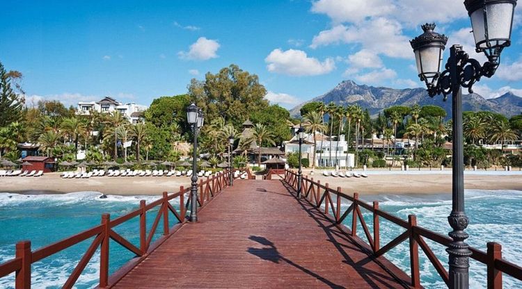 Apartment | Resale in Artola in Artola, Costa del Sol - Photo 4