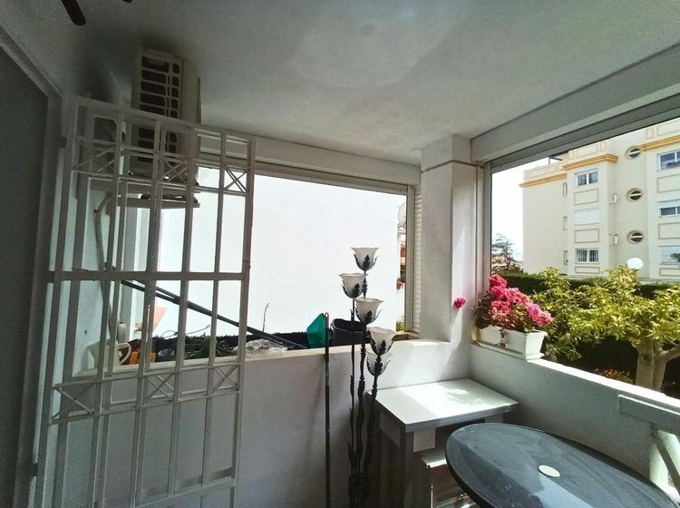 Apartment | Resale in El Pinillo in El Pinillo, Costa del Sol - Photo 5