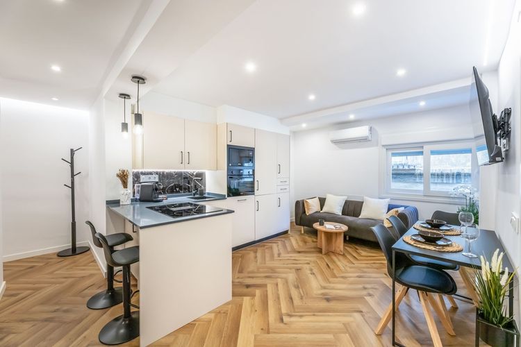 Apartment | Resale in Málaga Centro in Málaga Centro, Costa del Sol - Photo 3