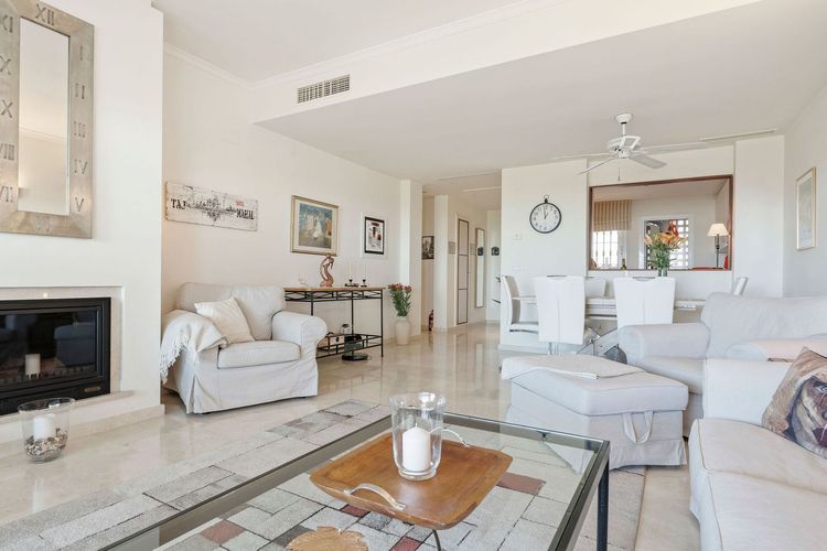 Apartment | Resale in Nueva Andalucía - Development photo 1