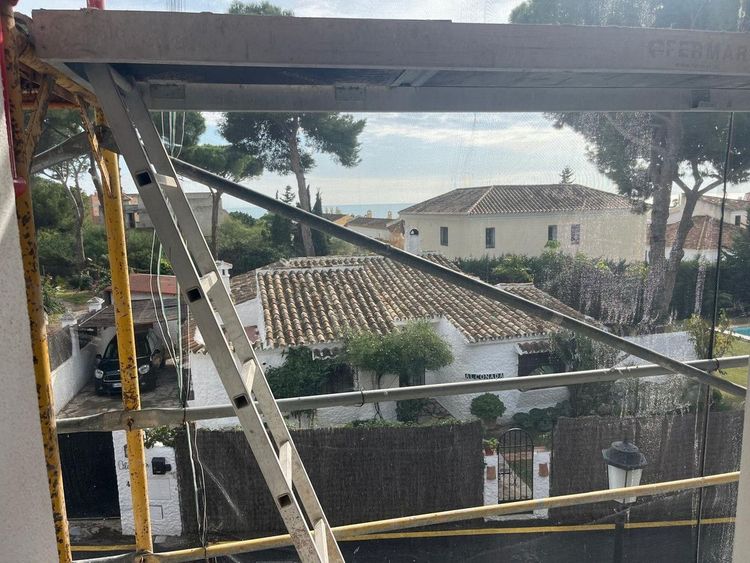 House | Resale in El Rosario in El Rosario, Costa del Sol - Photo 2