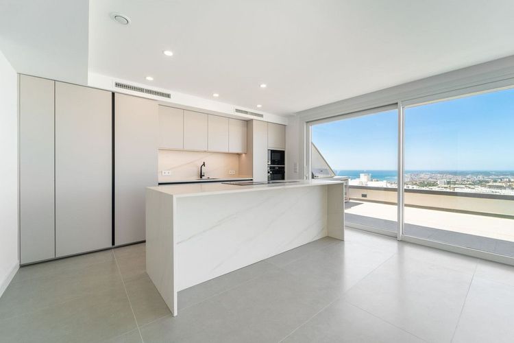 Penthouse | Resale in Higueron in Higueron, Costa del Sol - Photo 4