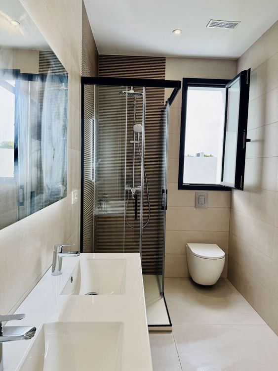 House | Resale in Mijas in Mijas Others, Costa del Sol - Photo 4