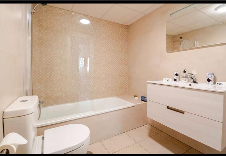 Apartment | Resale in Nueva Andalucía in Nueva Andalucía Others, Costa del Sol - Photo 4